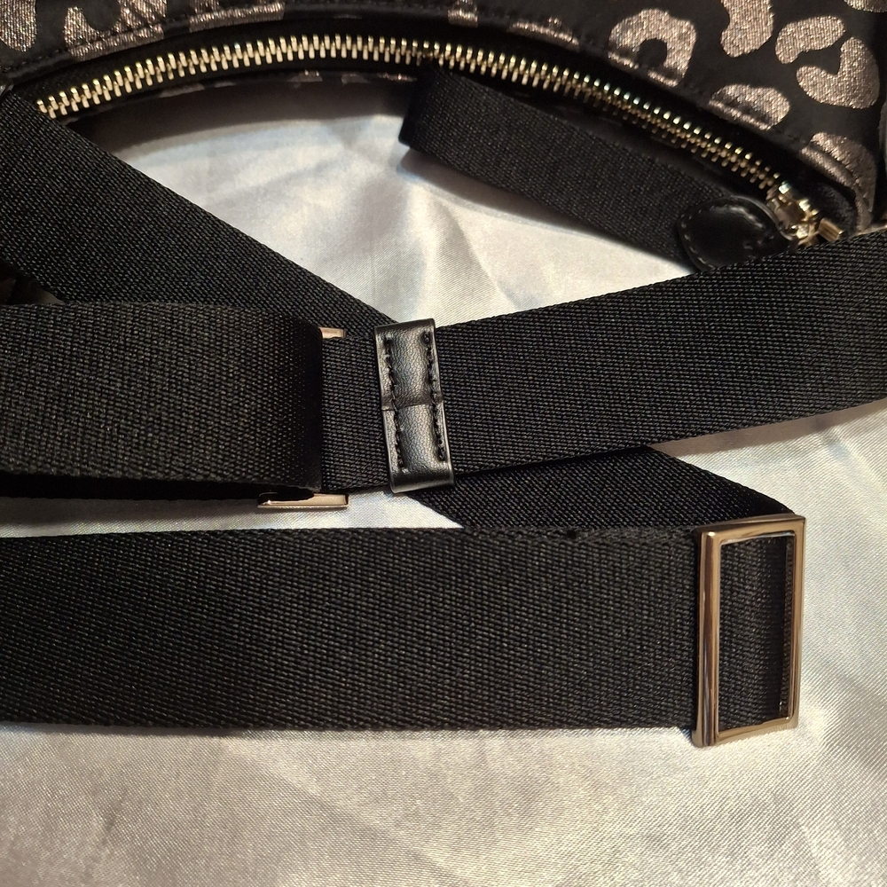 Kate Spade Black and Silver  Cheetah Print Hobo Crossbody Bag With Pouchette - Picture 8 of 13